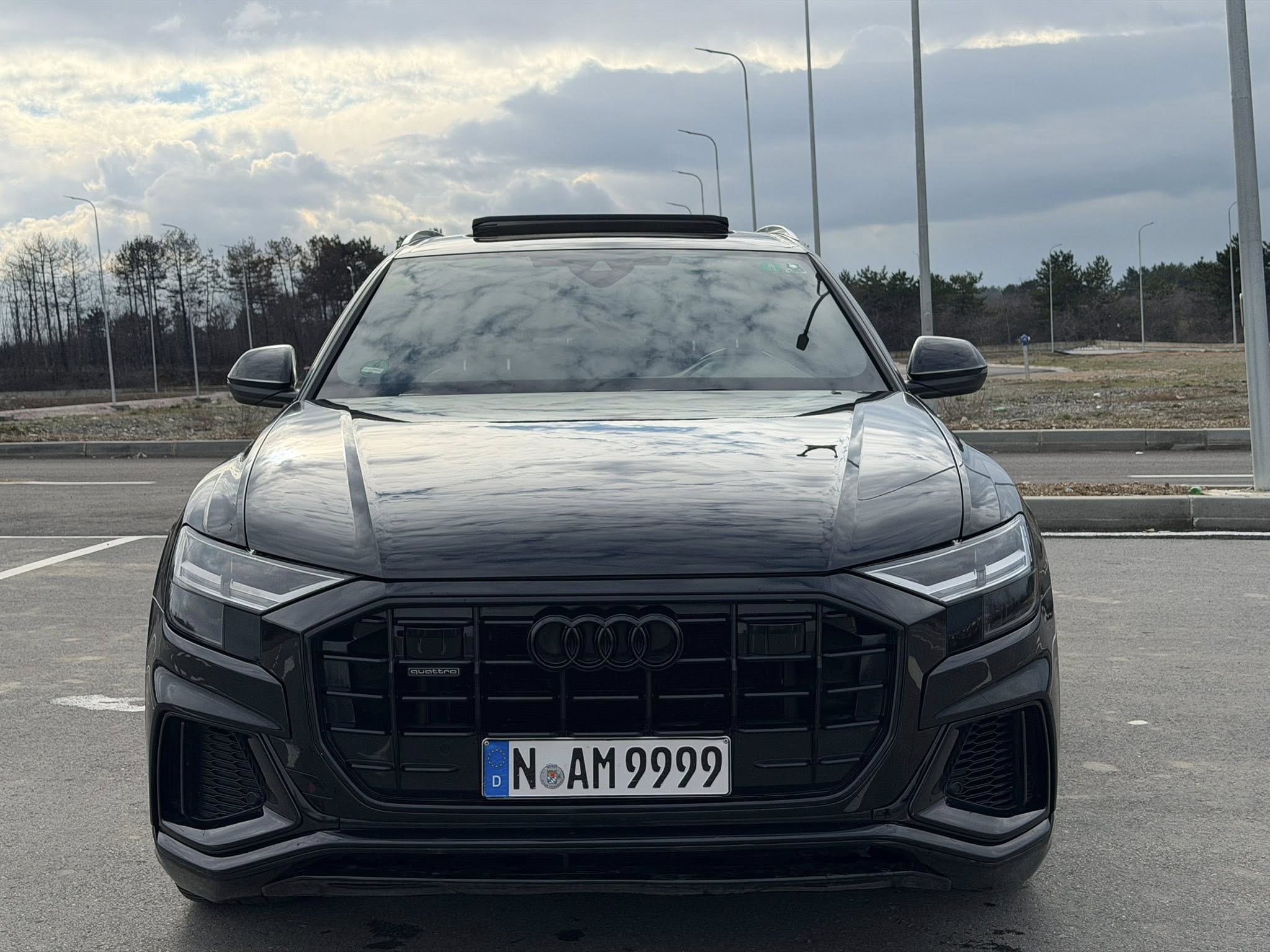 Audi Q8 S Line (2019) - Image 6