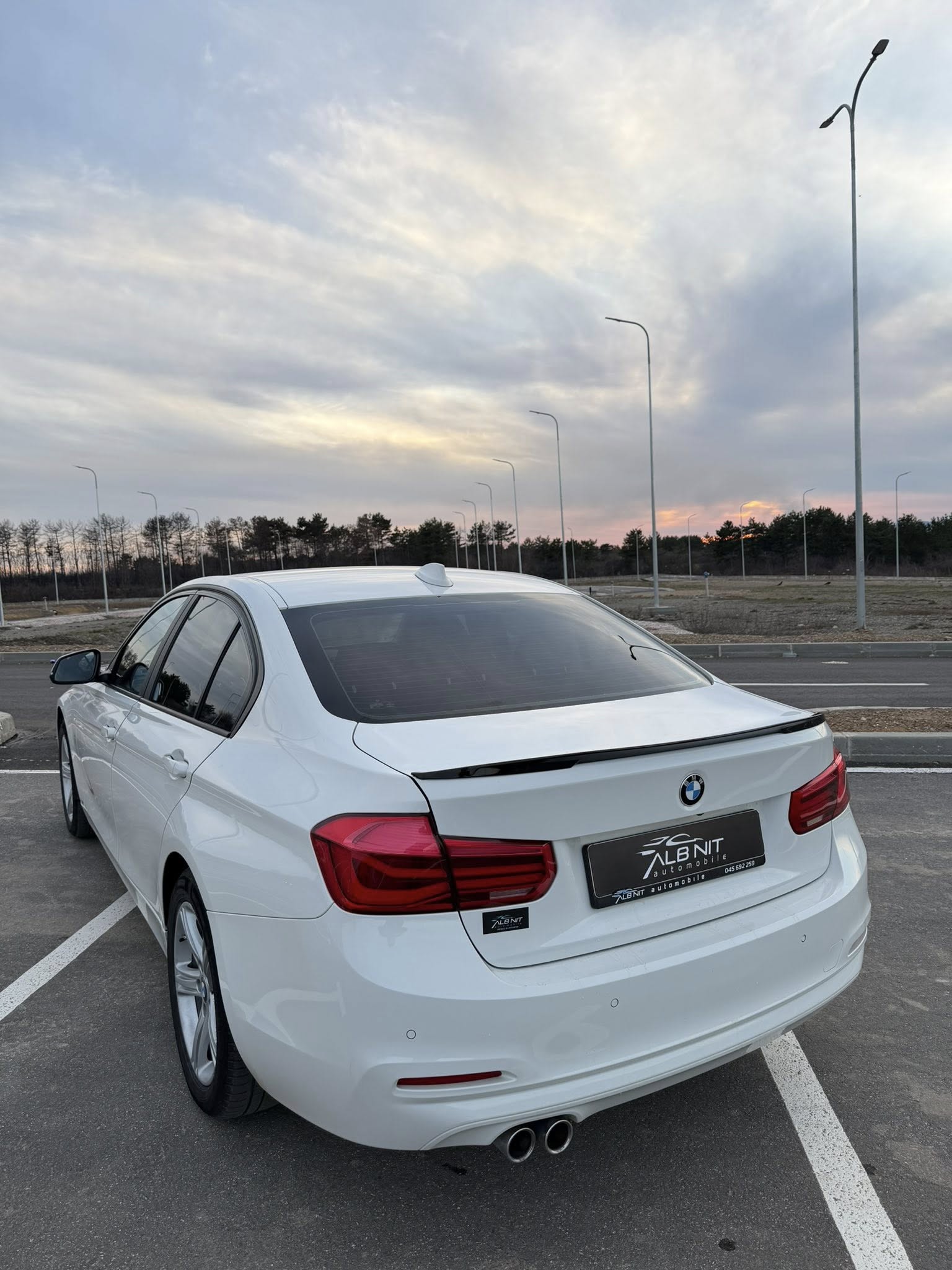 BMW 320d - Image 7